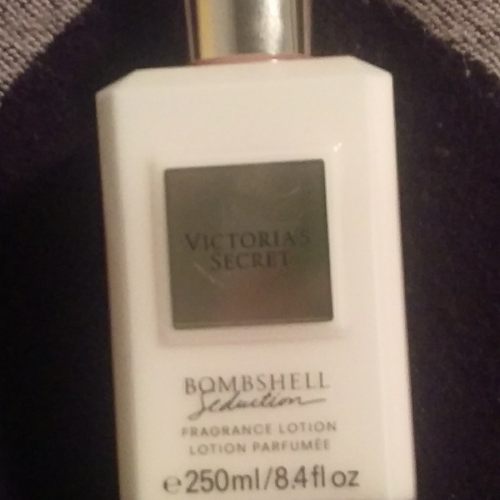 Victoria's Secret Bombshell Seduction Body Lotion